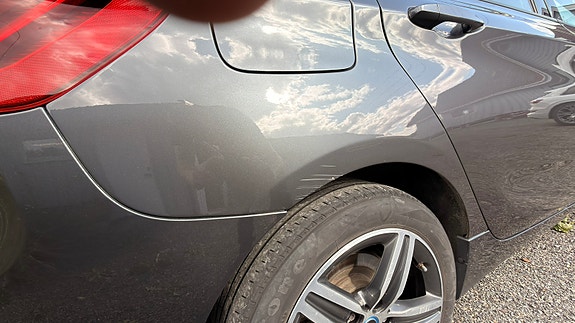 BMW 225xe 5 of 12
