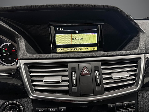 Mercedes-Benz E200 d 23 of 30
