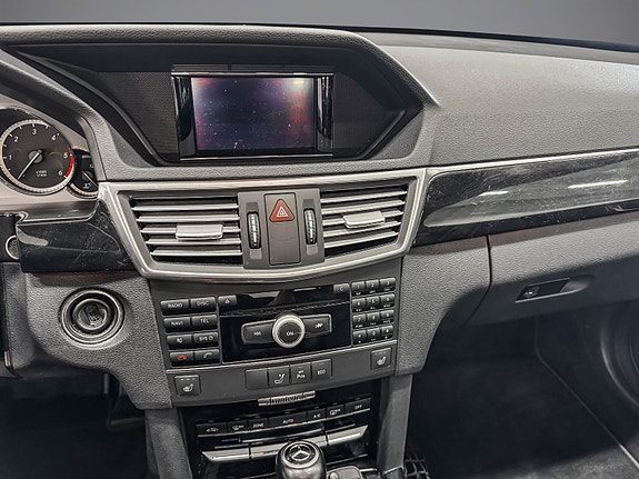Mercedes-Benz E200 d 19 of 30