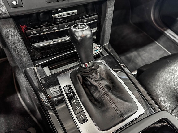 Mercedes-Benz E200 d 25 of 30