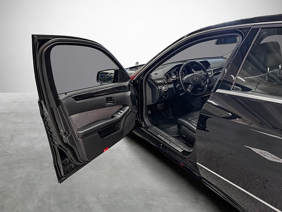 Mercedes-Benz E200 d 10 of 30
