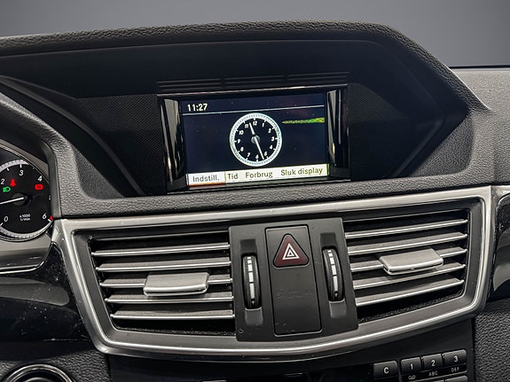 Mercedes-Benz E200 d 22 of 30