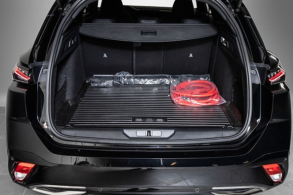 Peugeot e-308 10 of 20