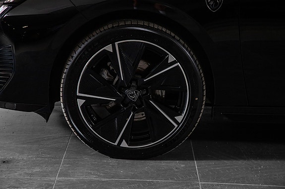Peugeot e-308 7 of 20