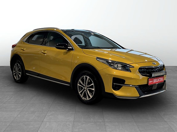 Kia XCeed 2 of 18