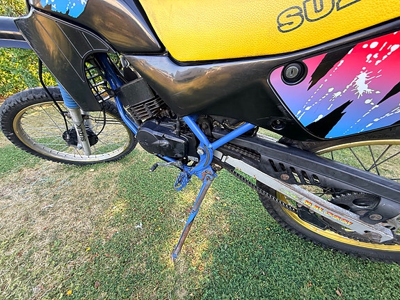 Suzuki TS 50 X 13 of 30