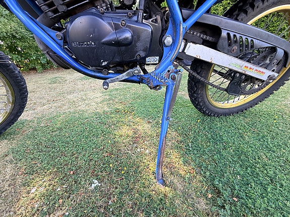 Suzuki TS 50 X 12 of 30
