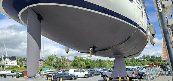 Bavaria 46 Cruiser, 4 lugarer og 2 bad, lite brukt -vurderes solgt 3 of 17