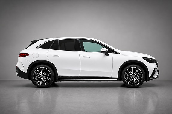 Mercedes-Benz EQE SUV 6 of 15