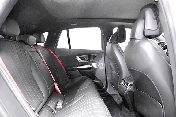 Mercedes-Benz EQE SUV 13 of 15