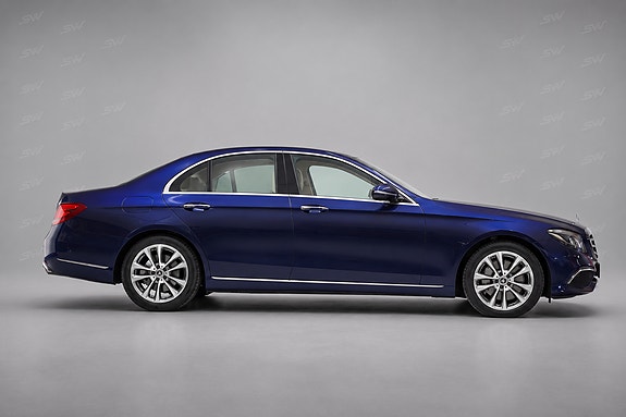 Mercedes-Benz E300 e 15 of 20