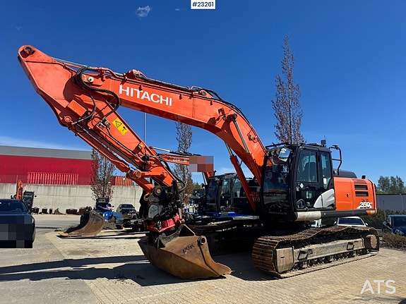 Hitachi ZX250LC-6 Gravemaskin – GPS – Rototilt – 2 skuffer 9 of 23