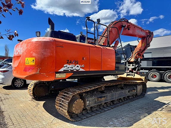 Hitachi ZX250LC-6 Gravemaskin – GPS – Rototilt – 2 skuffer 4 of 23