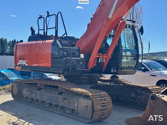 Hitachi ZX250LC-6 Gravemaskin – GPS – Rototilt – 2 skuffer 3 of 23
