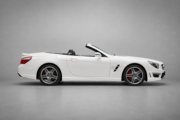 Mercedes-Benz SL63 9 of 30