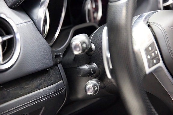 Mercedes-Benz SL63 28 of 30