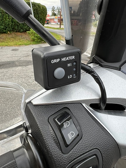 Honda SH 300i | TOPPBOKS | KEYLESS | VARMEHOLKER | HØSTPRIS 8 of 14