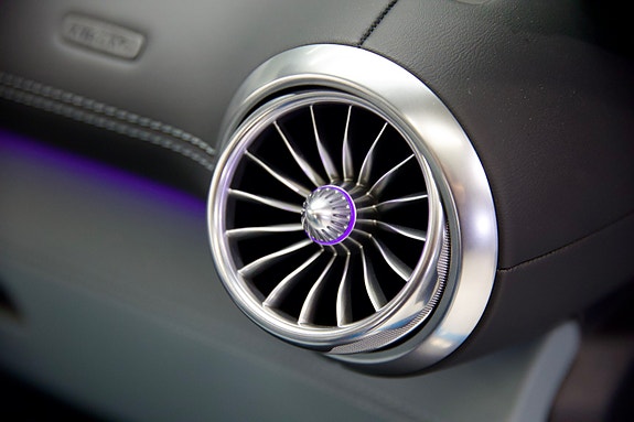 Mercedes-Benz SL43 13 of 30