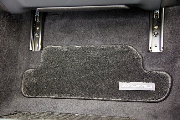 Mercedes-Benz SL43 11 of 30