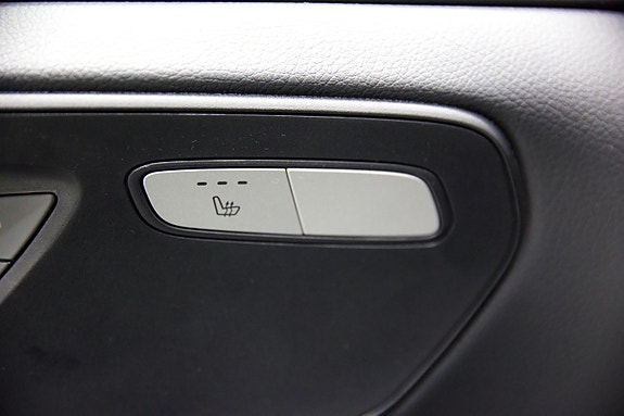 Mercedes-Benz EQV300 16 of 30