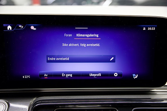 Mercedes-Benz EQV300 28 of 30