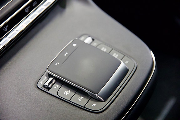 Mercedes-Benz EQV300 21 of 30