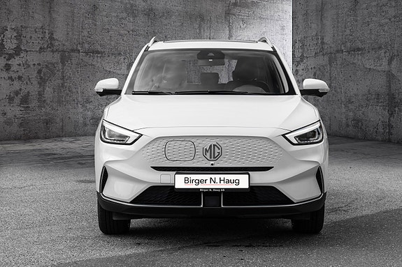 MG ZS EV 4 of 26