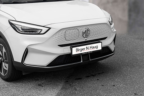 MG ZS EV 3 of 26