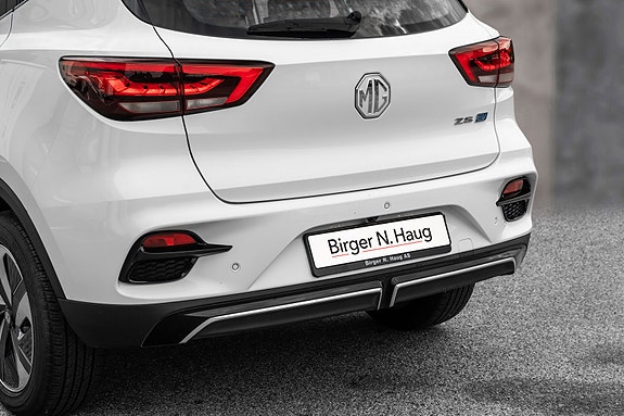 MG ZS EV 6 of 26