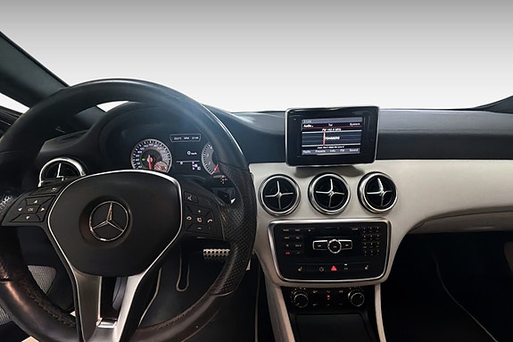 Mercedes-Benz 180 15 of 20