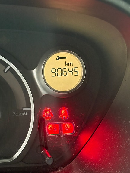 Mitsubishi i-Miev 9 of 10