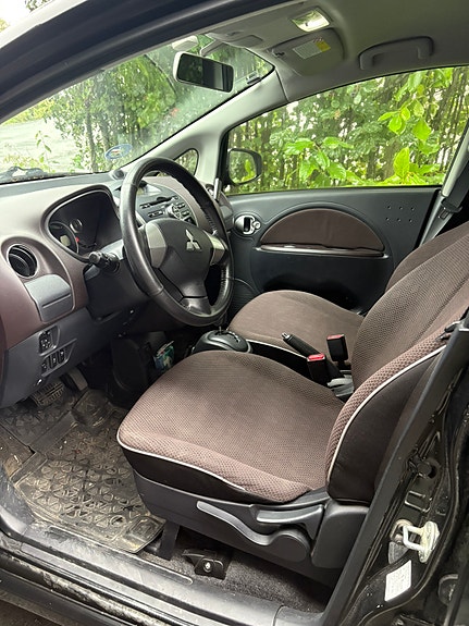 Mitsubishi i-Miev 5 of 10