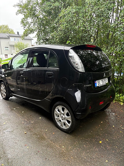 Mitsubishi i-Miev 3 of 10