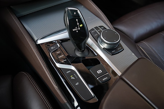 BMW 530e 29 of 30