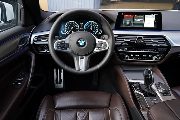 BMW 530e 16 of 30