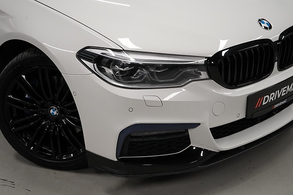 BMW 530e 3 of 30