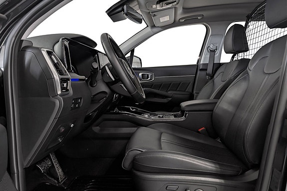 Kia Sorento 21 of 30