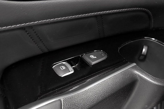 Kia Sorento 18 of 30