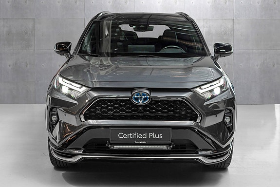 Toyota RAV4 Plug-in Hybrid 7 of 30