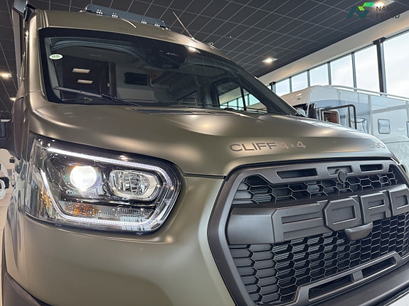 Sunlight Cliff 590 4x4 Green Trek - HENGERFESTE | FIREHJULSTREKK | TRUMA COMBI 6E 3 of 30