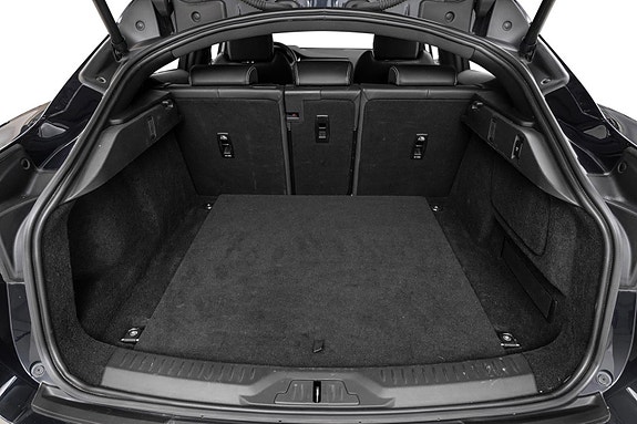 Jaguar I-PACE 26 of 30