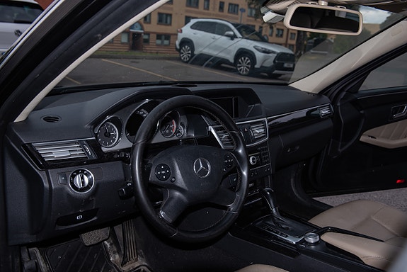 Mercedes-Benz E220 d 4 of 10