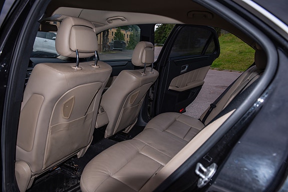 Mercedes-Benz E220 d 6 of 10
