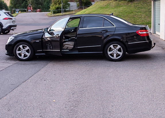 Mercedes-Benz E220 d 8 of 10