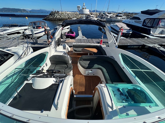 Fairline Targa 34 Oppgradert og vedlikeholdt. Skipsreg, finans. 21 of 30