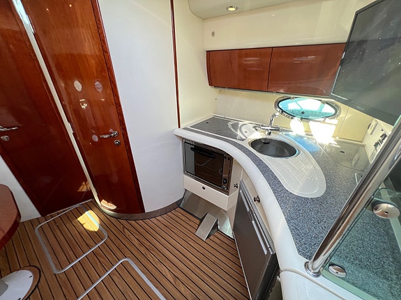 Fairline Targa 34 Oppgradert og vedlikeholdt. Skipsreg, finans. 29 of 30