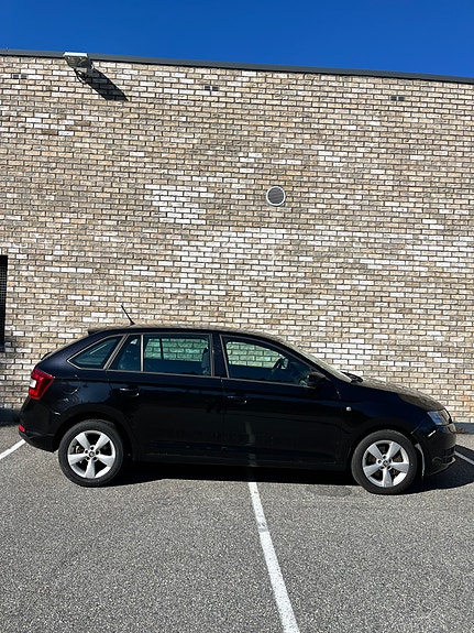 Skoda Rapid Spaceback 8 of 30