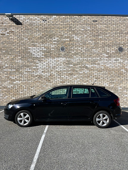 Skoda Rapid Spaceback 3 of 30