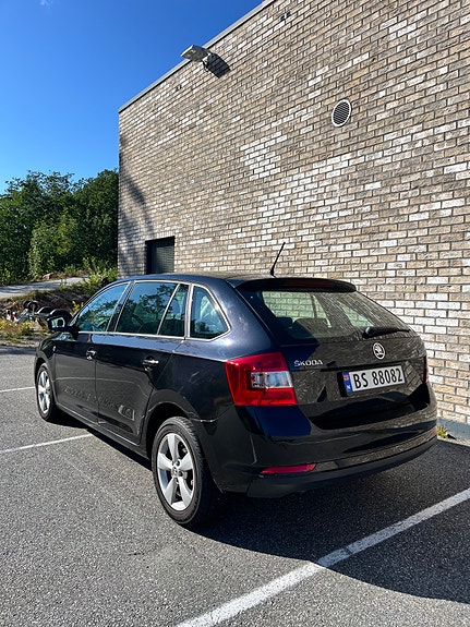 Skoda Rapid Spaceback 5 of 30