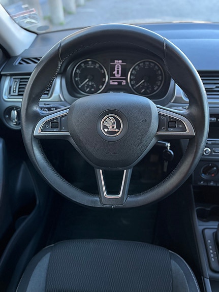 Skoda Rapid Spaceback 23 of 30